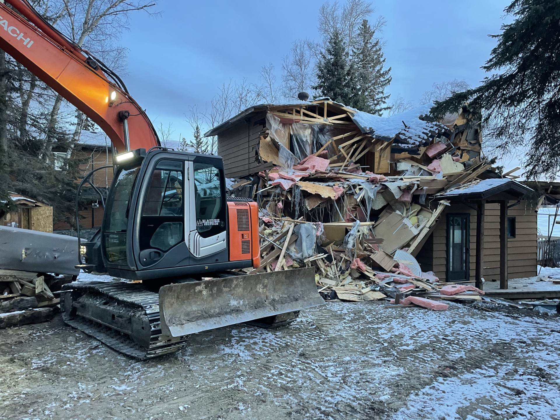 We have the machinery and the experience to make sure whatever digging you need is done efficiently